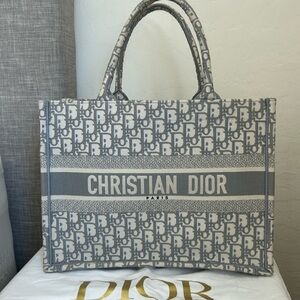 Dior light blue medium tote